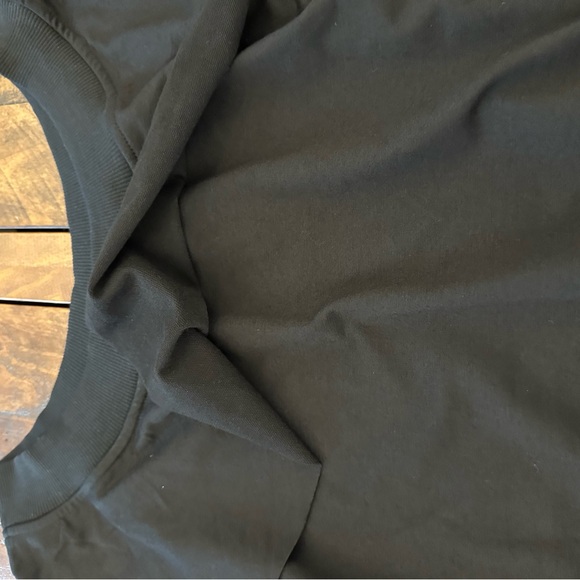 Off Shoulder Small Ruffle Black Sweater-Sweatshirt Long Sleeve large Ruffle New - Picture 4 of 8